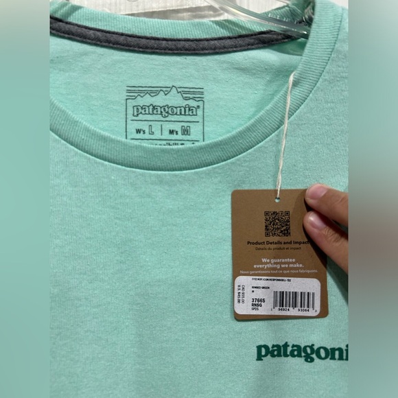 Patagonia Men's Medium Fitz Roy Icon Responsibili-Tee T-Shirt Rinsed Green NWT - Picture 10 of 10